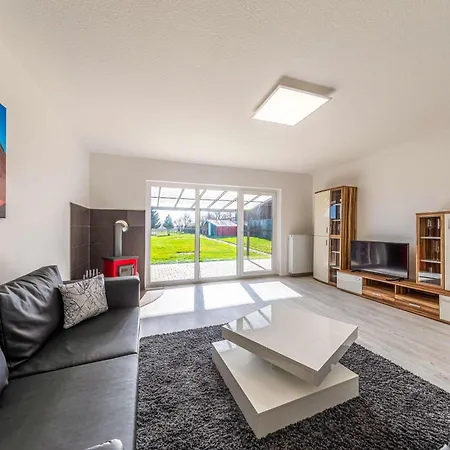 Wiesenglueck Holiday home Penkow