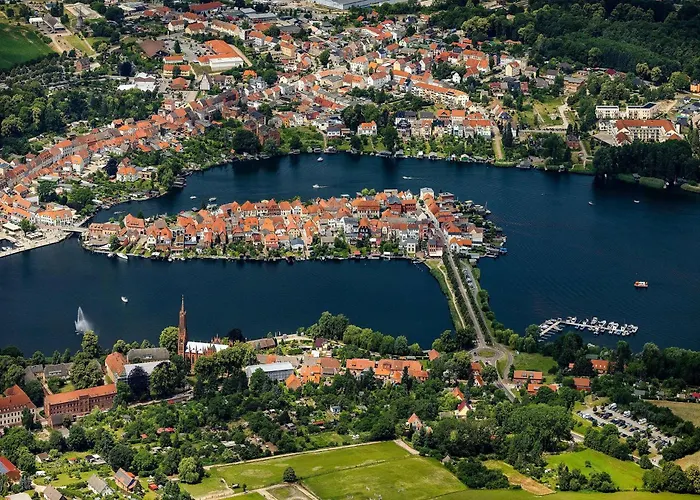 Wiesenglueck - Ferienidyll Mit Terrasse Und Garten * Penkow